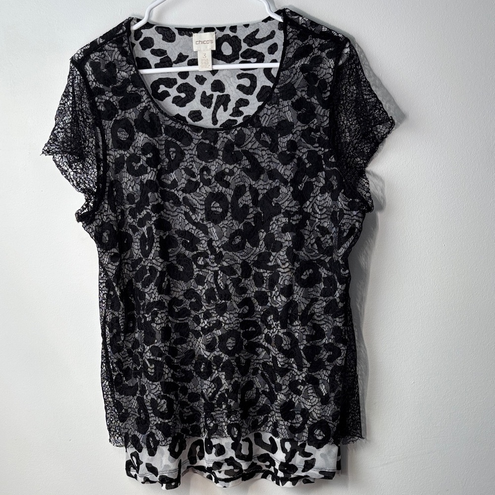 Chico's Black Lace Overlay Short-Sleeve Top with Gray Animal Print